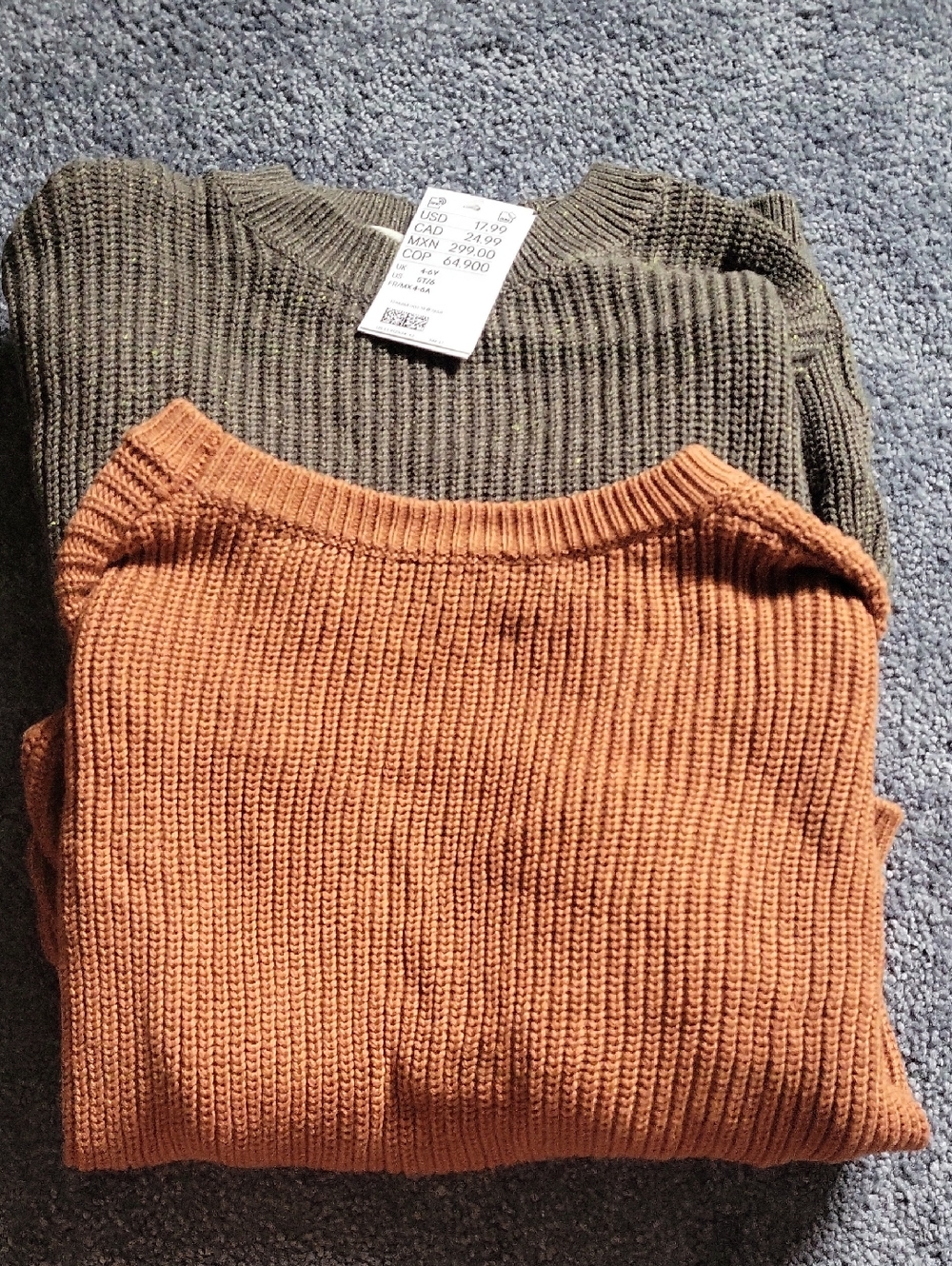 Kids H&M Knit Crewneck Sweaters in Olive and Rust